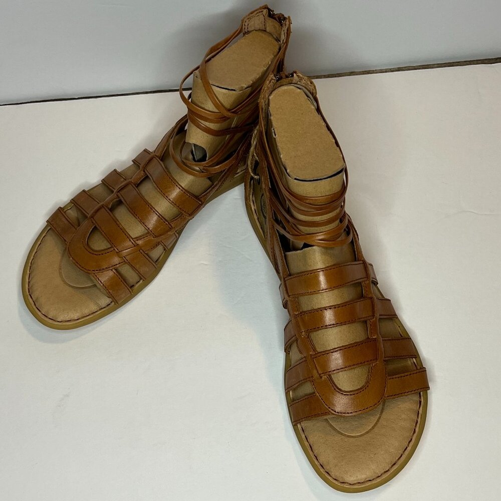 *BRAND NEW* Born Angeles Gladiator Sandals Women's 8M Cognac